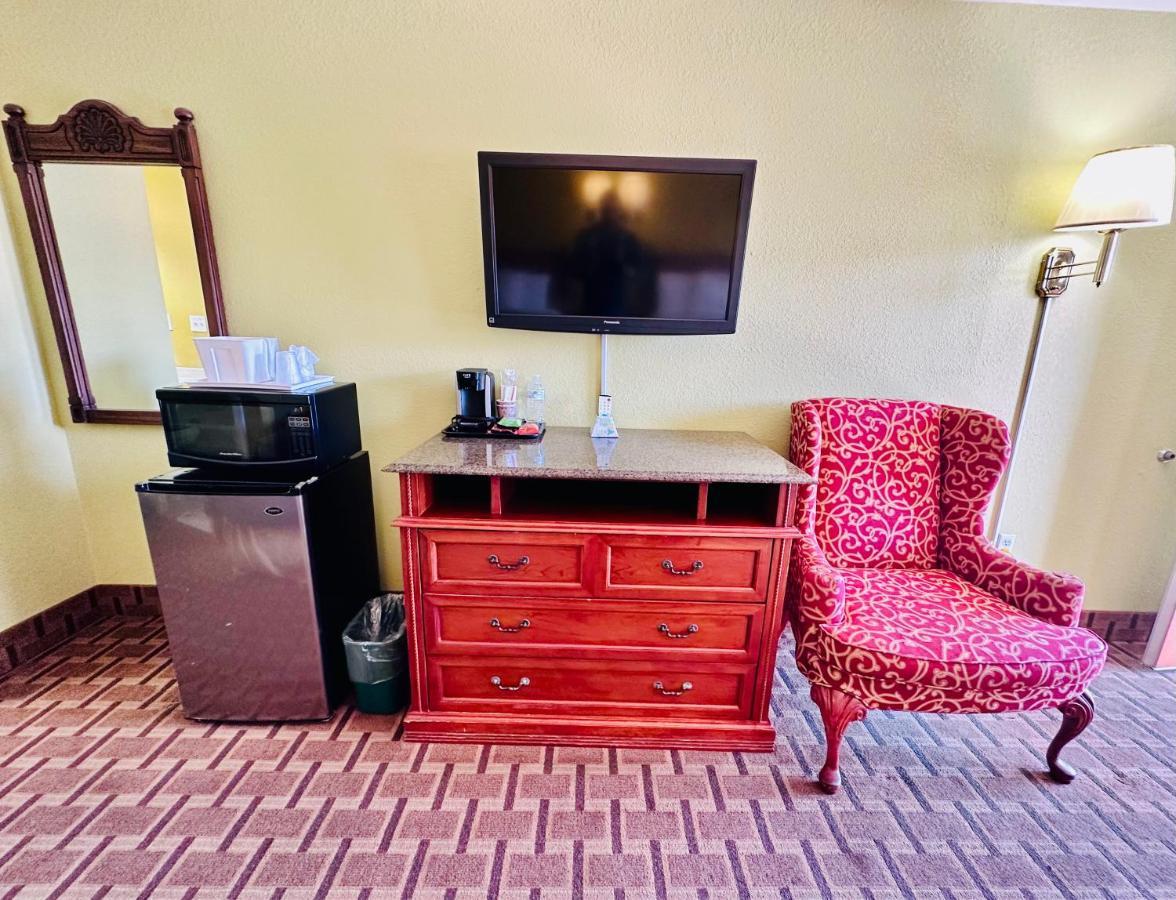 American Inn Princeton Ngoại thất bức ảnh