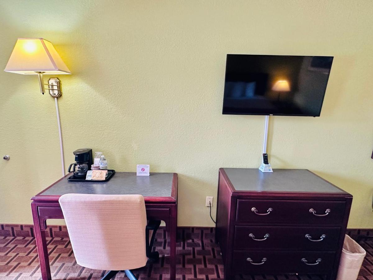 American Inn Princeton Ngoại thất bức ảnh